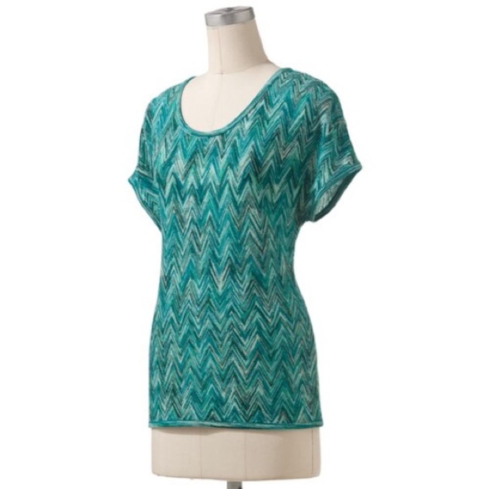 Chevron Patterned Teal Top